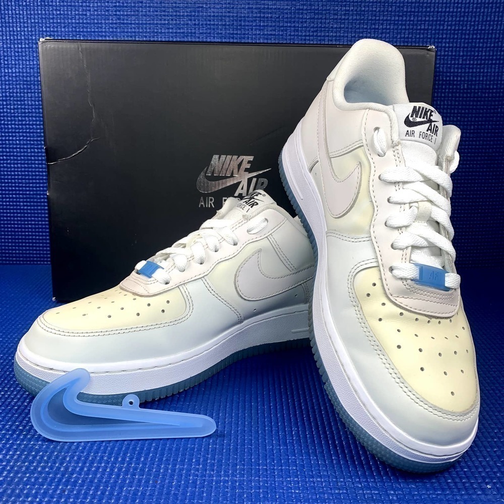 NIKE AIR FORCE 1 `07 LX UV Reactive Women Size 8.5 White Multi Shoes DA8301-100 - Picture 2 of 10